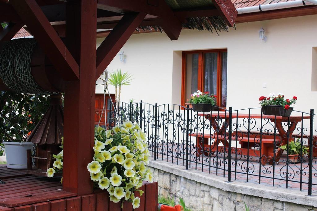 Zempleni Vendeghaz Erdobenye Exterior photo